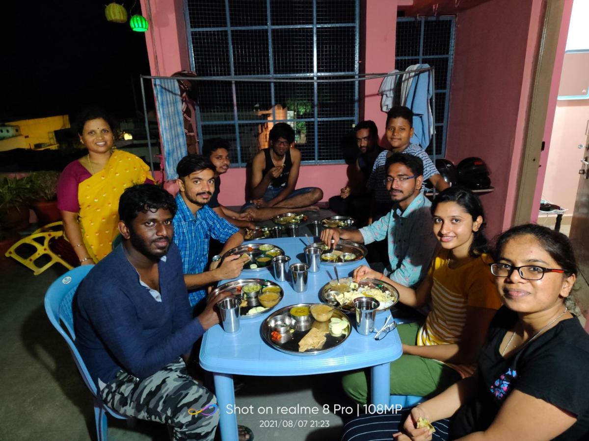 Abhi Homestay Hampi Exterior photo