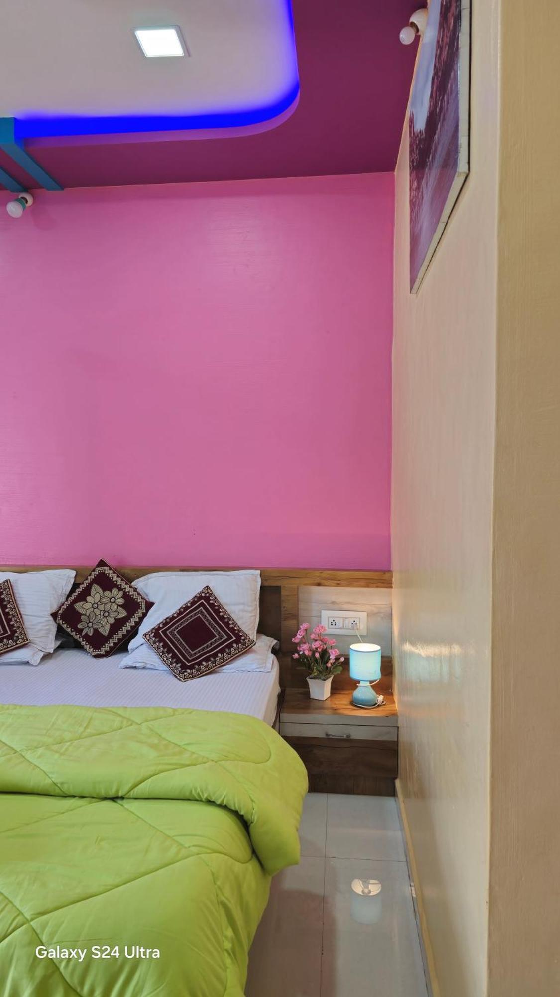 Abhi Homestay Hampi Exterior photo